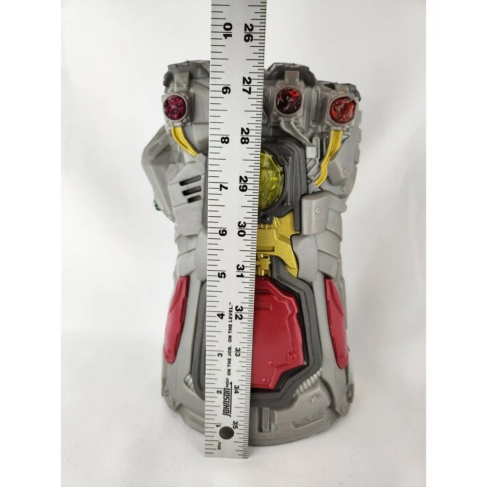 Hasbro Marvel Avengers Electronic Thanos Infinity Stones Gauntlet Glove Light Up